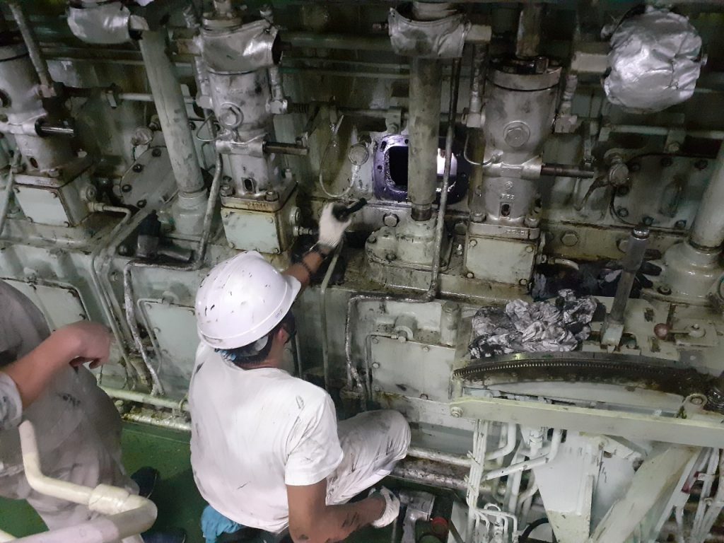 Main Engine Overhauling